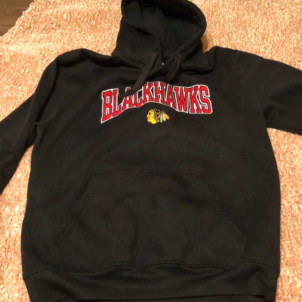 Large Chicago Blackhawks black hoodie